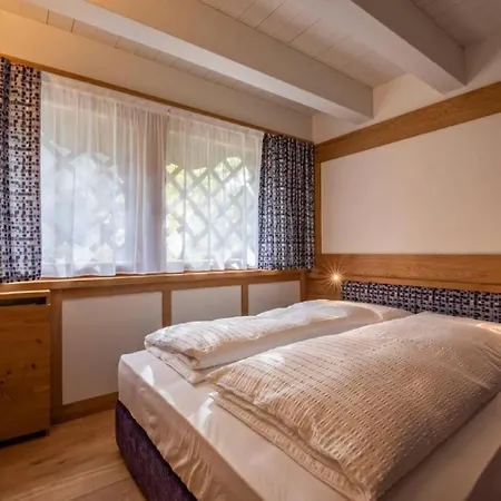 Tranquil 3-bedroom Haven In Zoldo Alto *