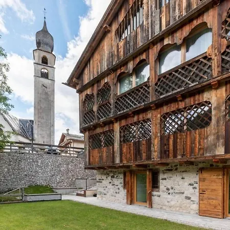 Tranquil 3-bedroom Haven In Zoldo Alto Ferienhaus